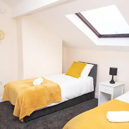 Woodhall Avenue * Μπράντφορντ