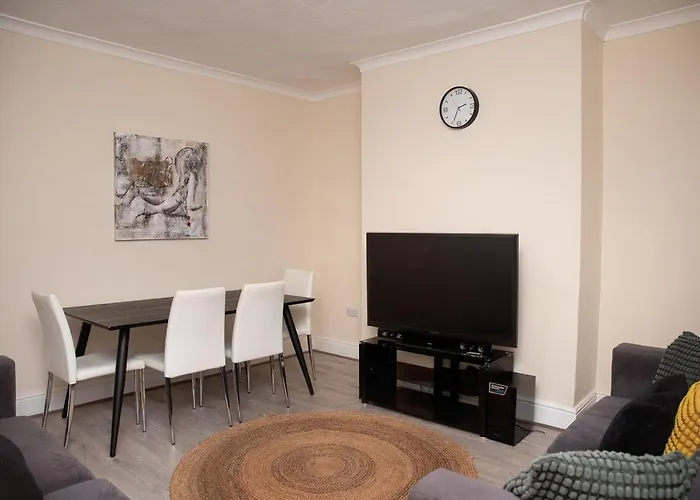 Woodhall Avenue * Bradford (West Yorkshire)