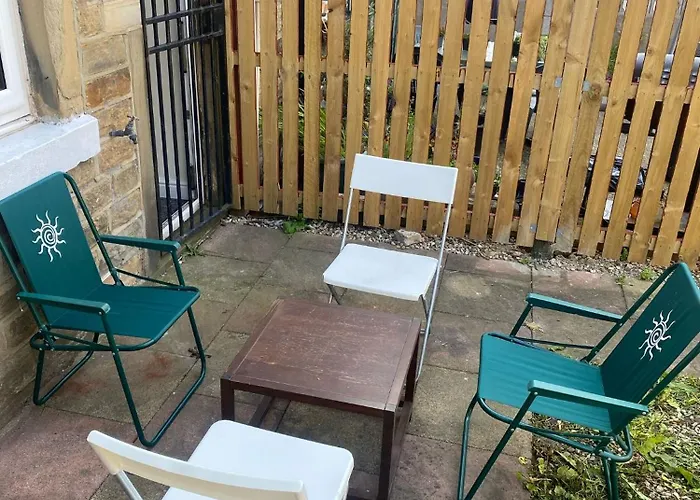 Holiday home Woodhall Avenue